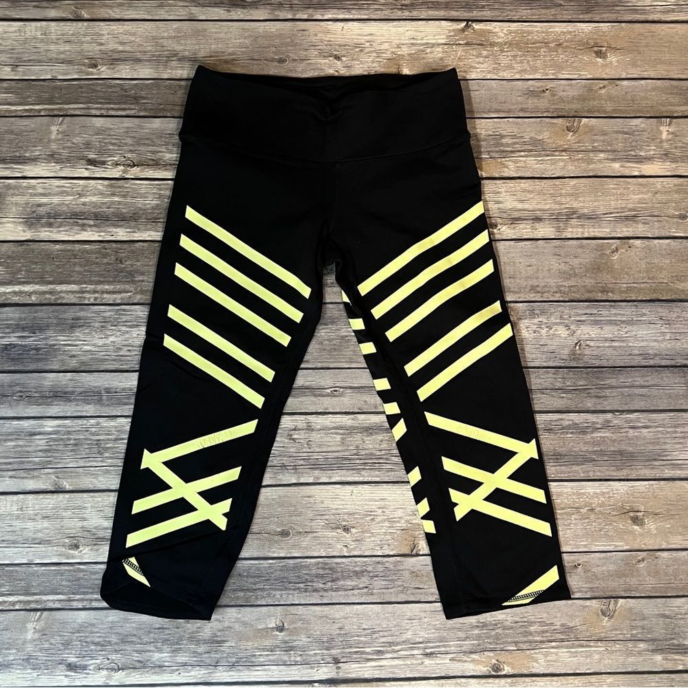 alo Capri Leggings with Neon Yellow Design, Size Small